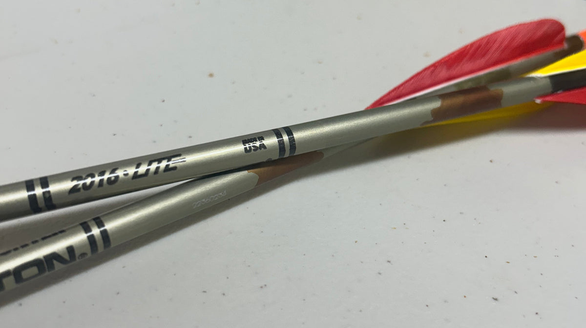 EASTON 2016 4in FEATHERS MIXED COLORS