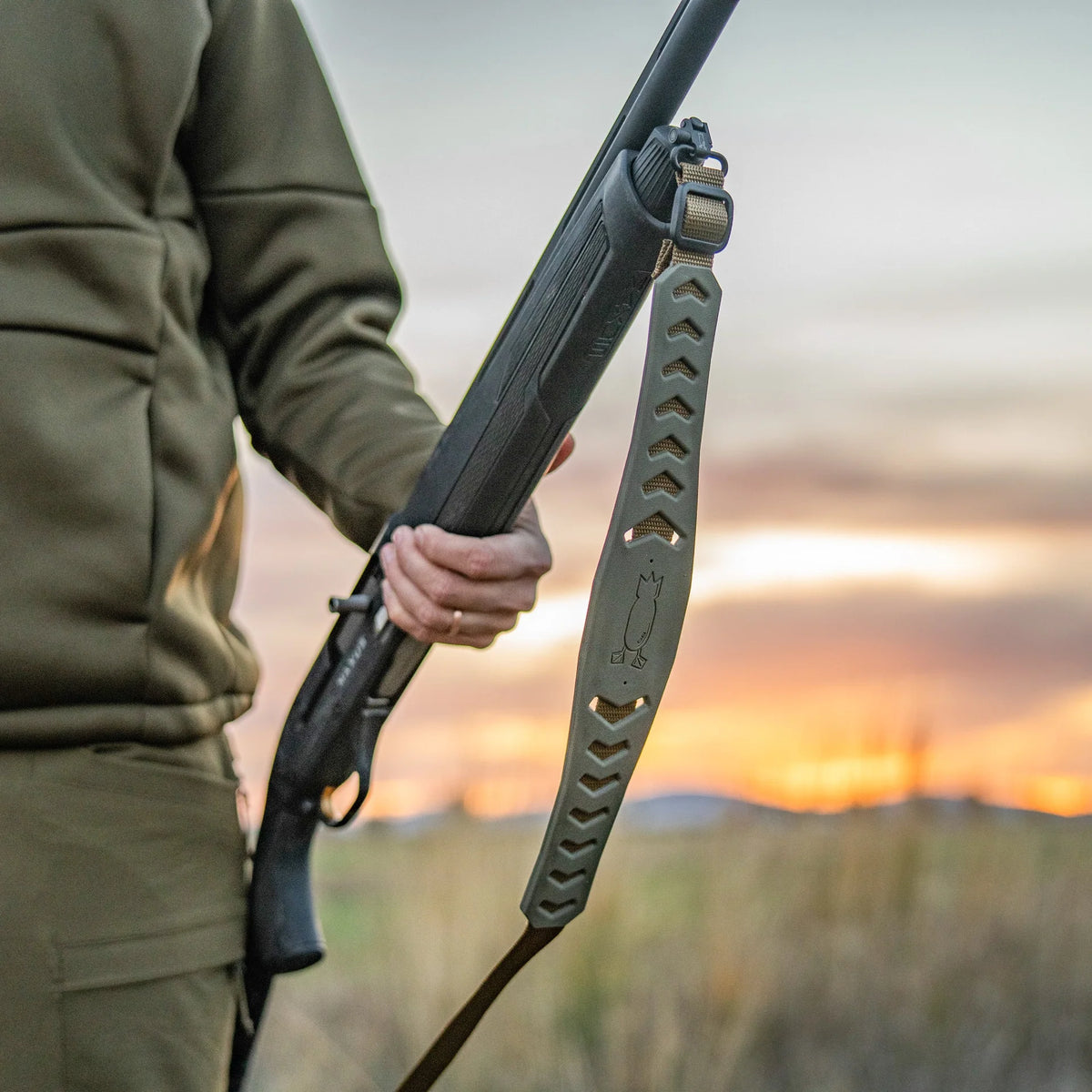 DIVE BOMB SHOTGUN SLING COVERT GREEN