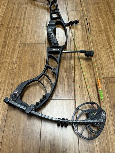 HOYT AX-3 29 LH 70# 27.25-28in BOTTOMLAND LH